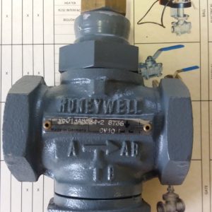 Honeywell V5013A8042-2 Three Way Mixer Valve 1-1/4" BSP